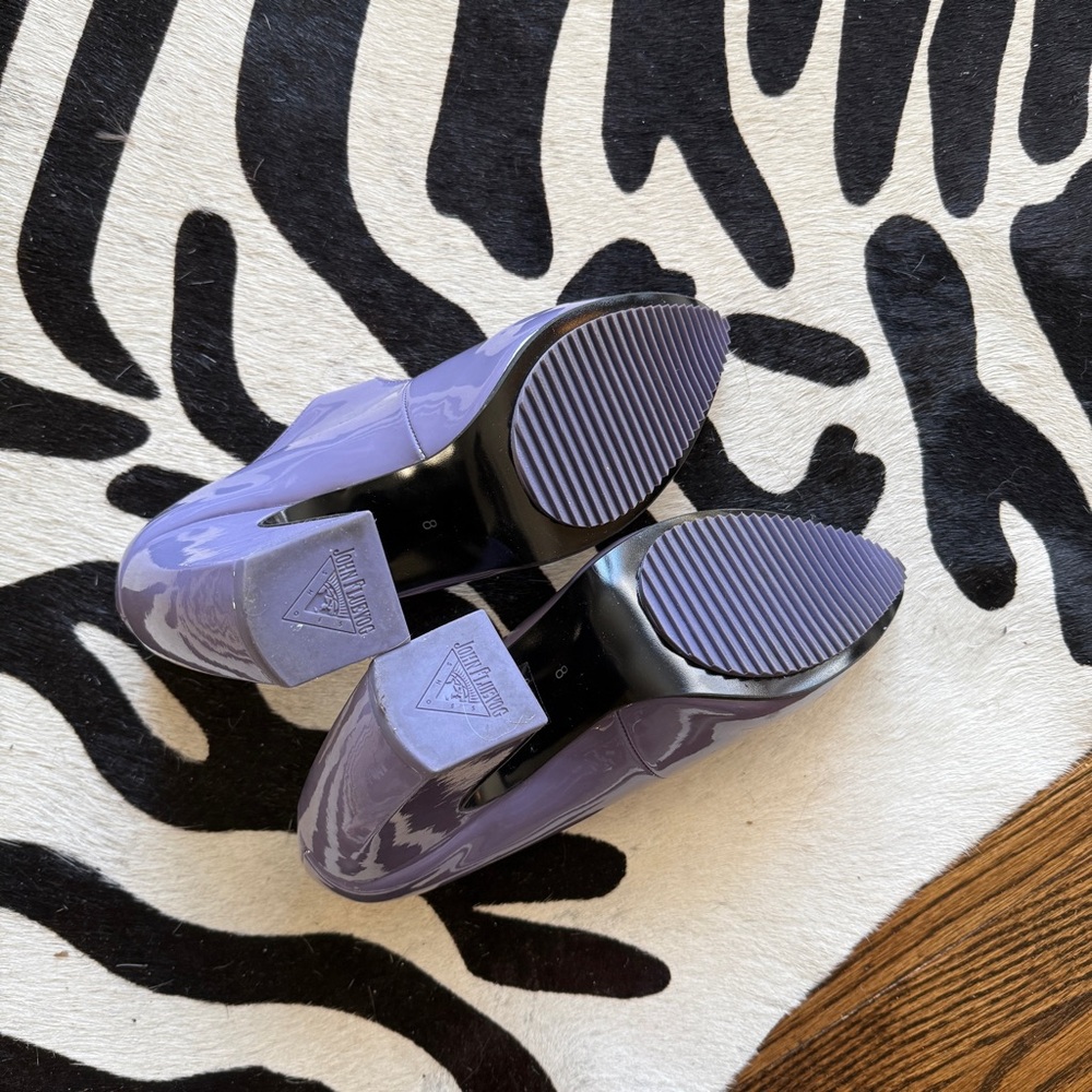 FAST CARS | John Fluevog Glossy Lavender Heels - Picture 6 of 7